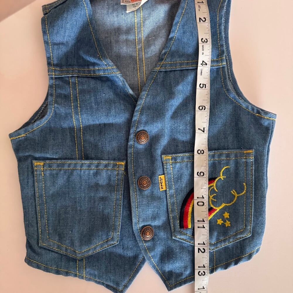 Vintage Levi's Yellow Tab Toddler Kids Rainbow Embroidered Denim Vest Size 4 - Picture 5 of 6